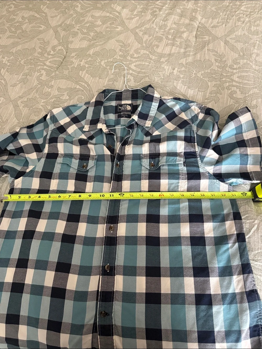 The North Face mens short sleeve shirt. XL.